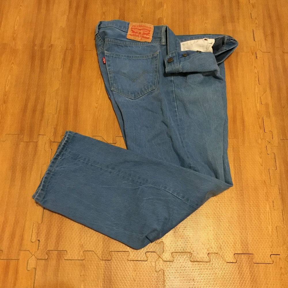 Levi`s 501 Men`s 36 x 32 Blue Denim Jeans